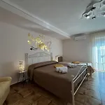 A Rua Con Bagno Privato Vicino Al Duomo Habitación en casa particular Ragusa