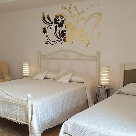A Rua Con Bagno Privato Vicino Al Duomo Habitación en casa particular Ragusa